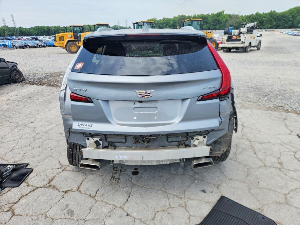 2023 CADILLAC XT4 PREMIUM LUXURY — Фото 6 из 14