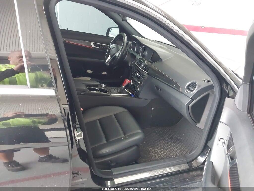 WDDGF8BB8CR227744 2012 MERCEDES-BENZ C 300 photo no. 5