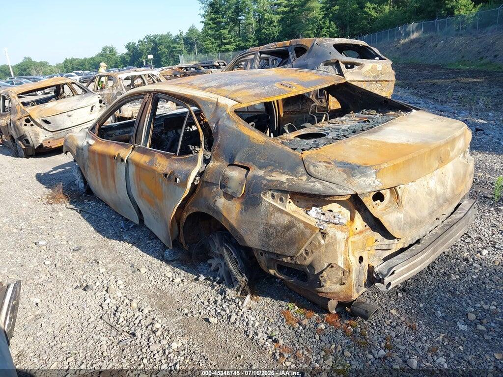 4T1F31AK9NU587950 2022 TOYOTA CAMRY photo no. 3