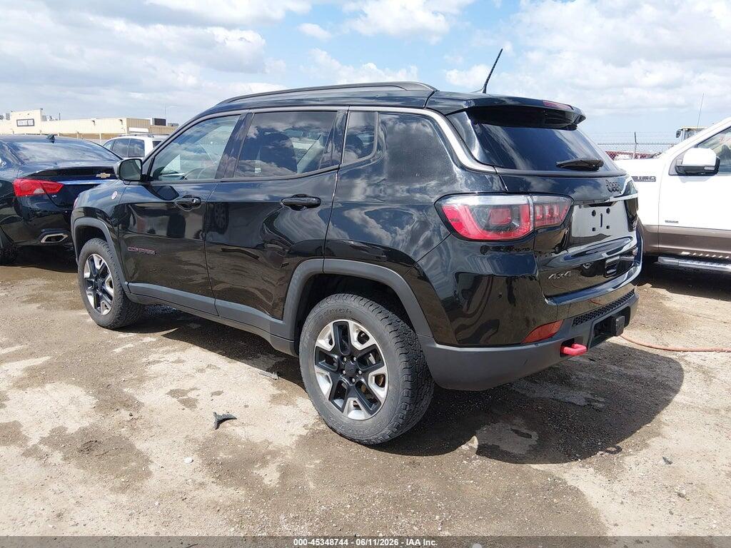 3C4NJDDB9JT307306 2018 JEEP COMPASS photo no. 3