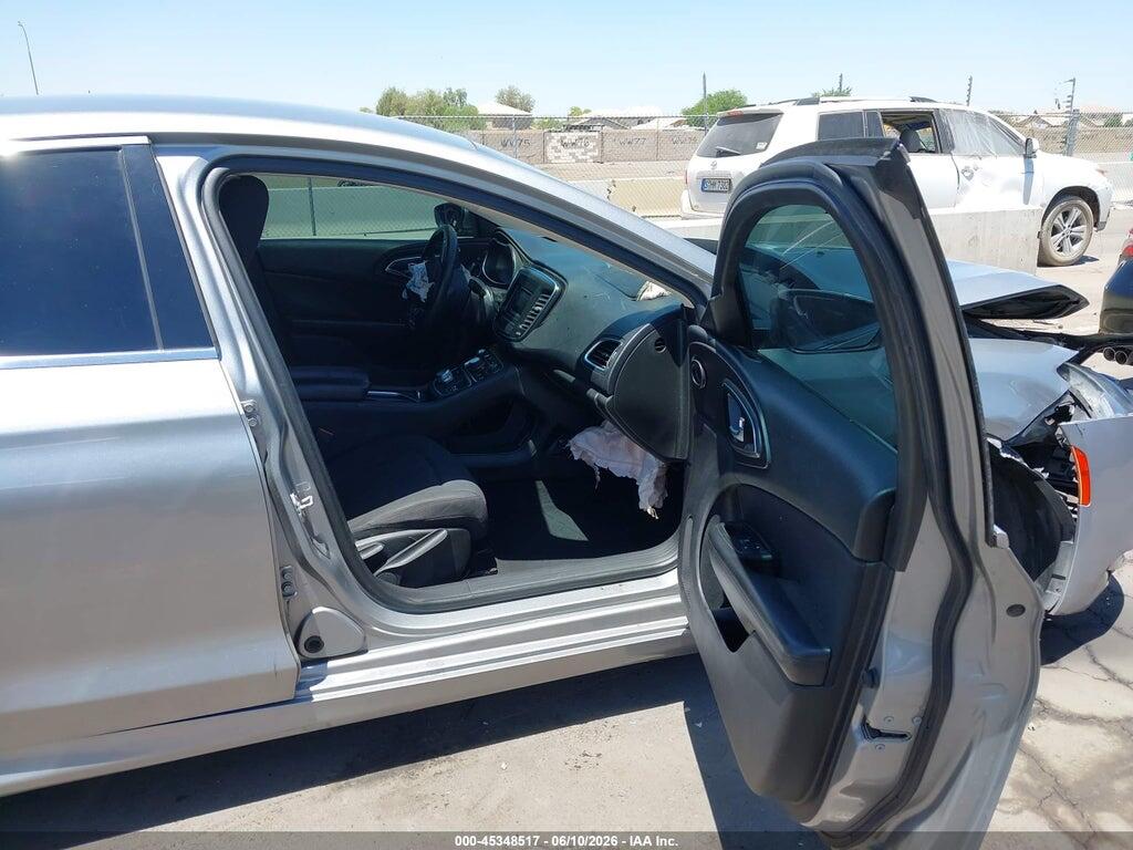 1C3CCCAB0GN107086 2016 CHRYSLER 200 photo no. 5