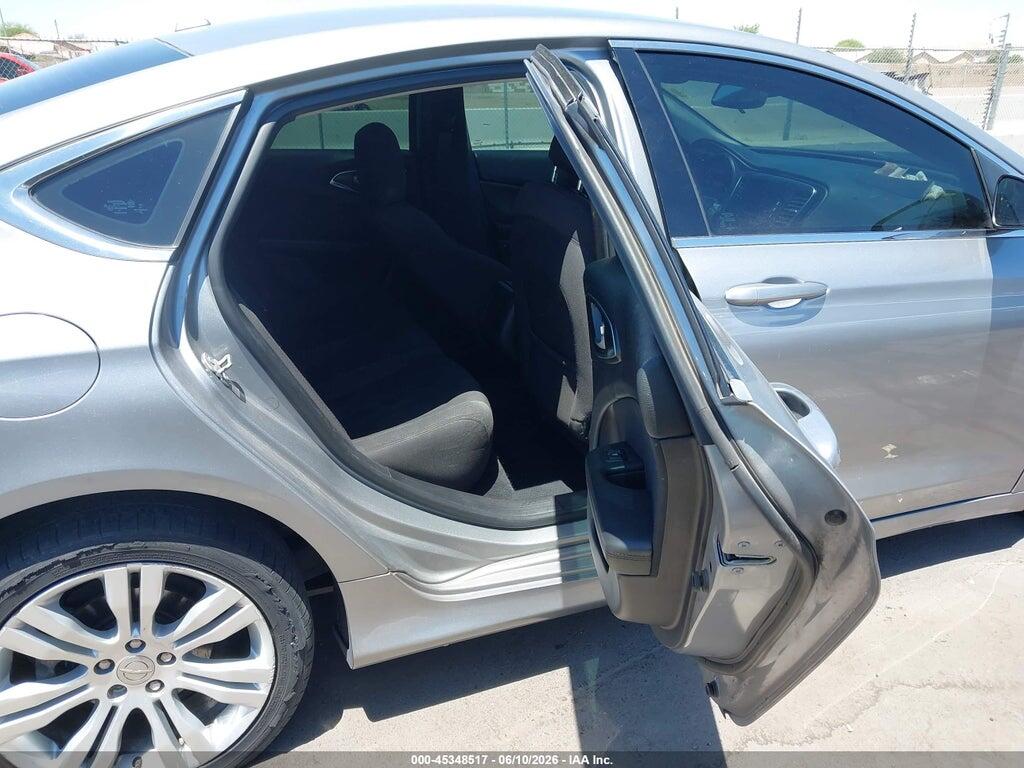 1C3CCCAB0GN107086 2016 CHRYSLER 200 photo no. 8