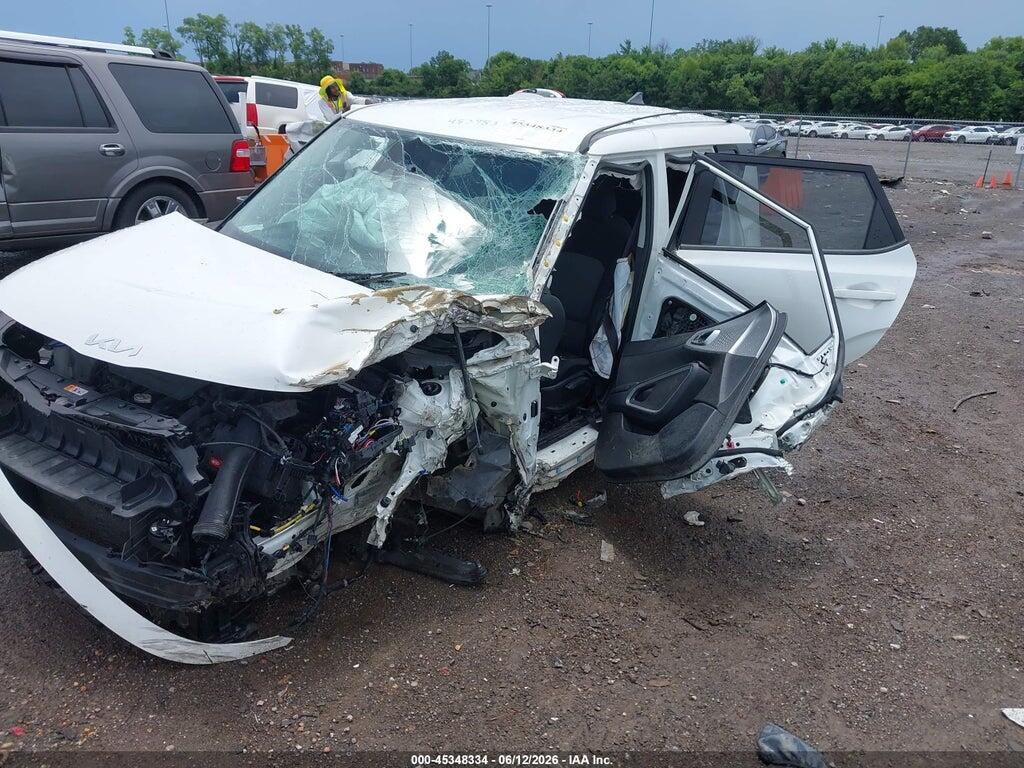 KNDJ23AU2N7161983 2022 KIA SOUL photo no. 6