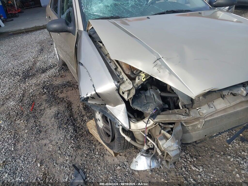 1FAFP3430YW302933 2000 FORD FOCUS photo no. 6