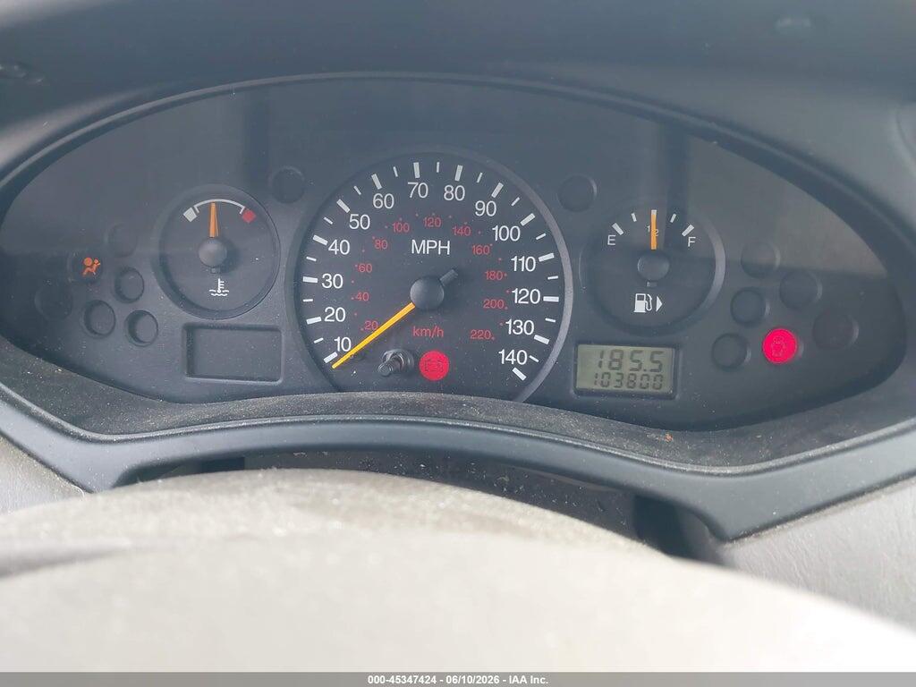 1FAFP3430YW302933 2000 FORD FOCUS photo no. 7