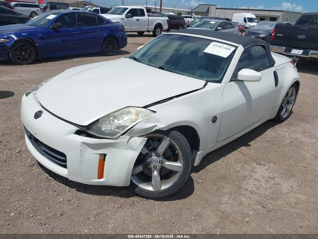 JN1BZ36A48M850091 2008 NISSAN 350Z photo no. 2