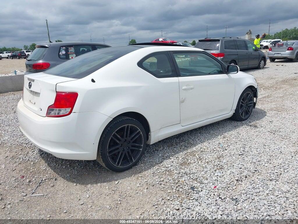 JTKJF5C73B3006703 2011 SCION TC photo no. 4