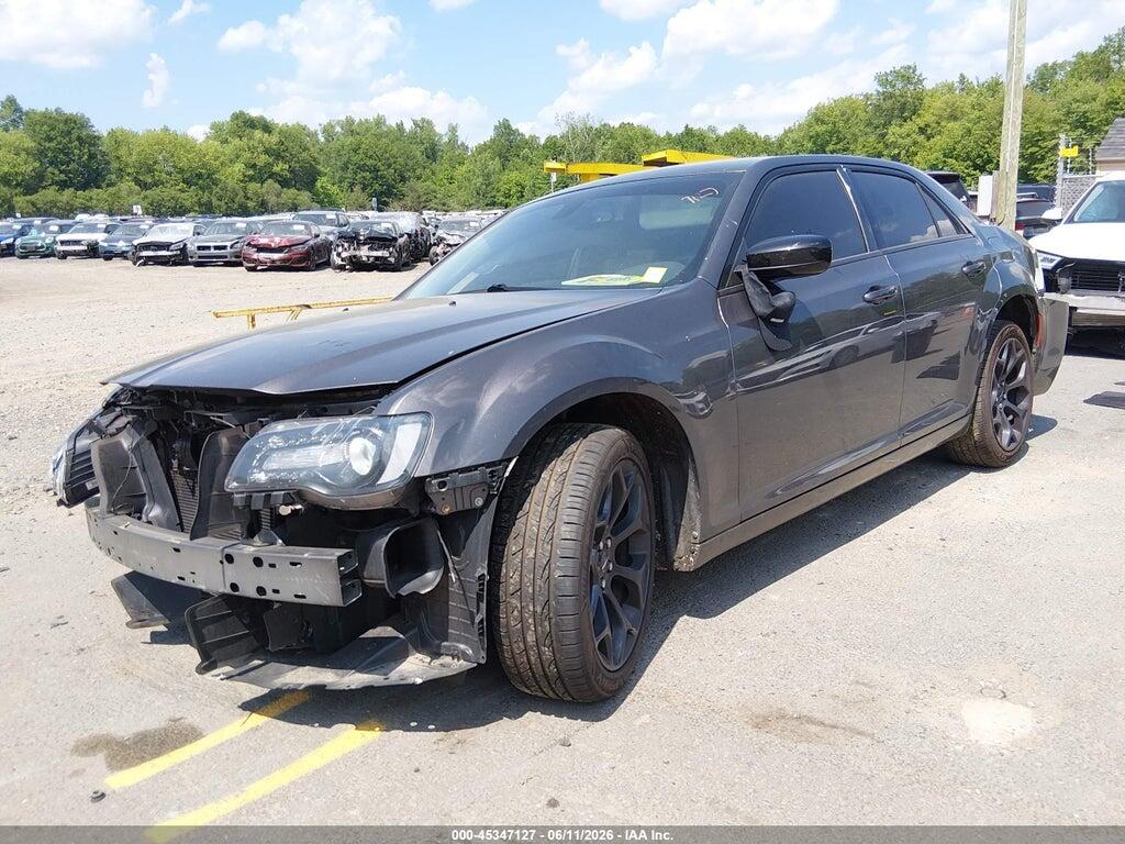 2C3CCAAG3KH704458 2019 CHRYSLER 300 photo no. 2