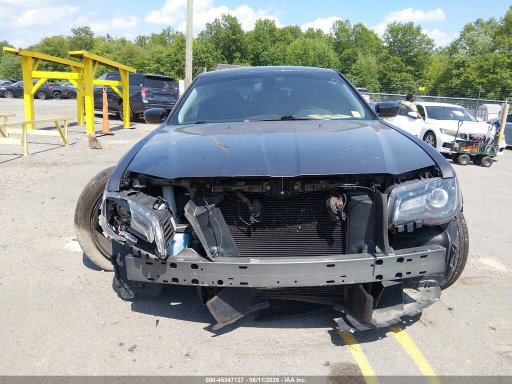 2C3CCAAG3KH704458 2019 CHRYSLER 300 photo no. 6