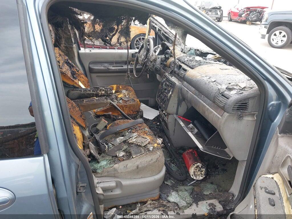2FMDA52294BA54472 2004 FORD FREESTAR photo no. 5