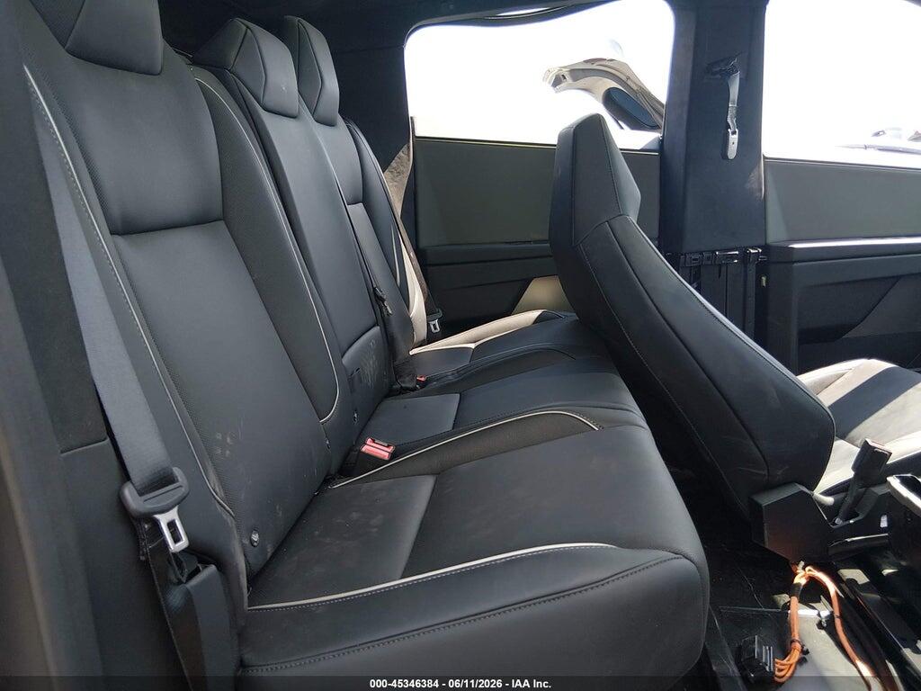 7G2CEHED0SA071982 2025 TESLA CYBERTRUCK photo no. 8