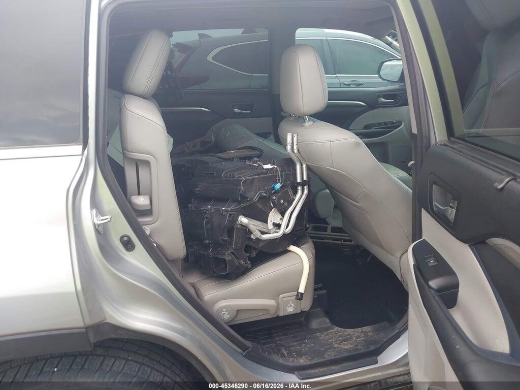5TDDZRFH0JS874114 2018 TOYOTA HIGHLANDER photo no. 8