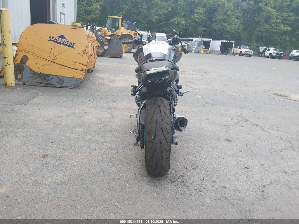 JYARN79E1RA001404 2024 YAMAHA MTN1000 photo no. 6