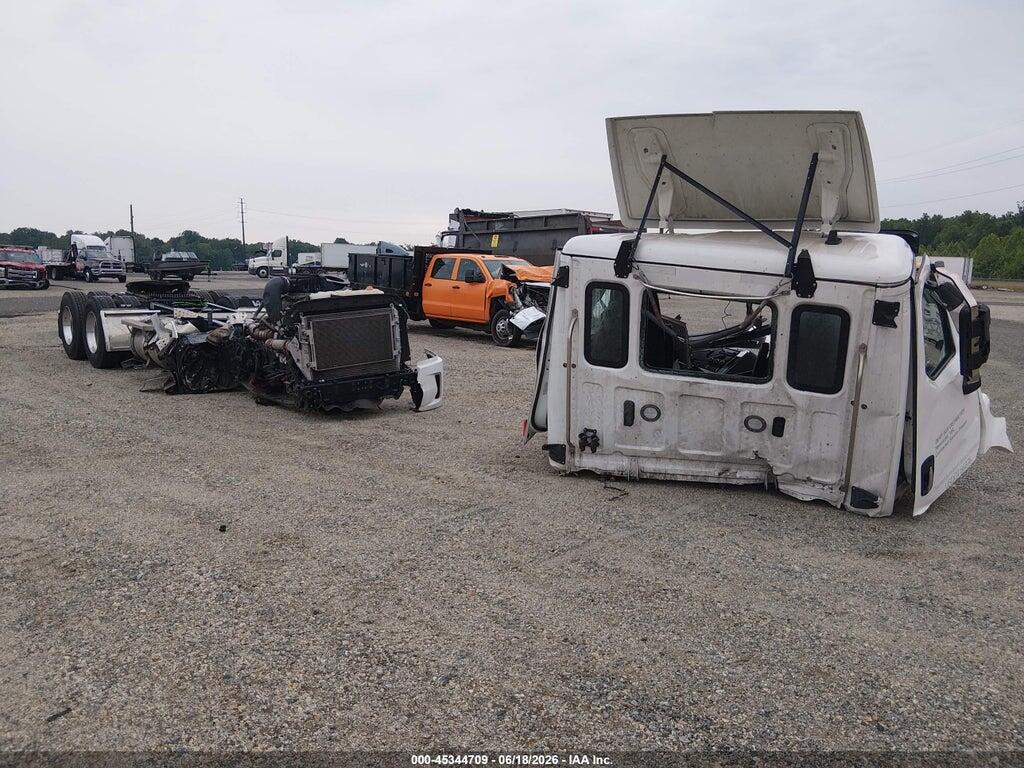 3BHJBZDR2RDVG7808 2024 WESTERN STAR/AUTO CAR 57X CHASSIS photo no. 1