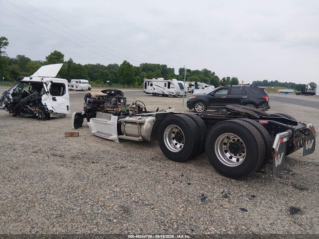 3BHJBZDR2RDVG7808 2024 WESTERN STAR/AUTO CAR 57X CHASSIS photo no. 3