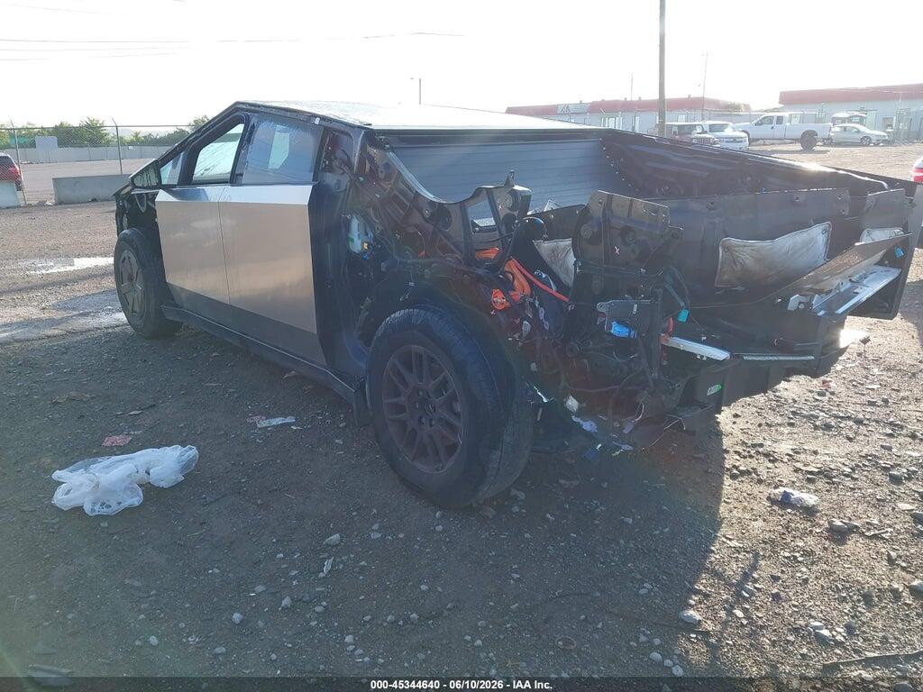 7G2CEHED5RA040740 2024 TESLA CYBERTRUCK photo no. 3