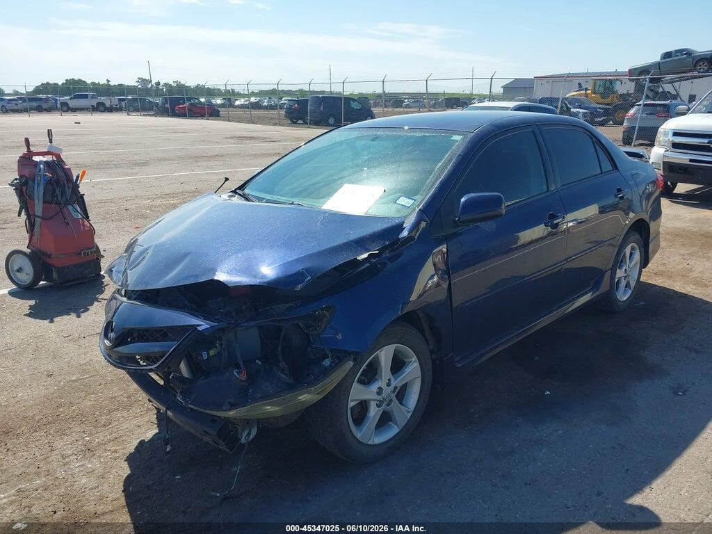 5YFBU4EE9DP219317 2013 TOYOTA COROLLA photo no. 2