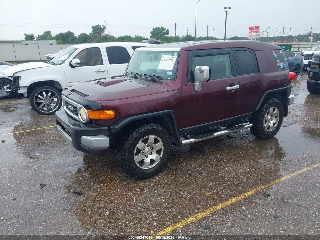 JTEBU11F770073572 2007 TOYOTA FJ CRUISER photo no. 2