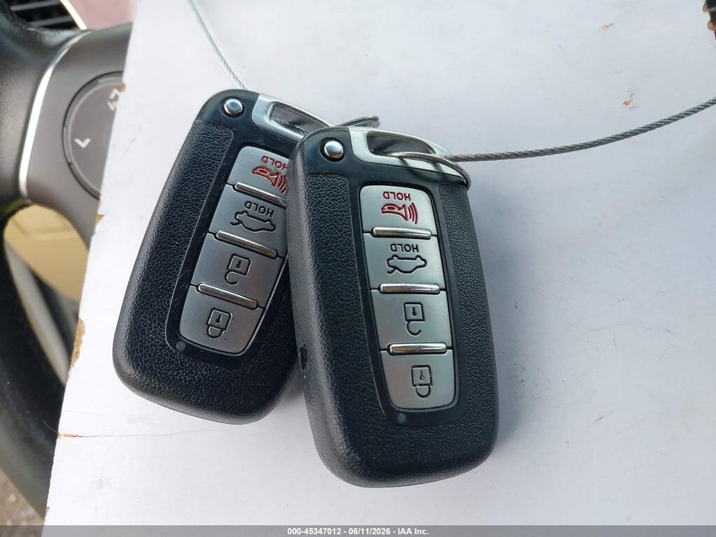 KMHGC4DD3DU222598 2013 HYUNDAI GENESIS photo no. 11