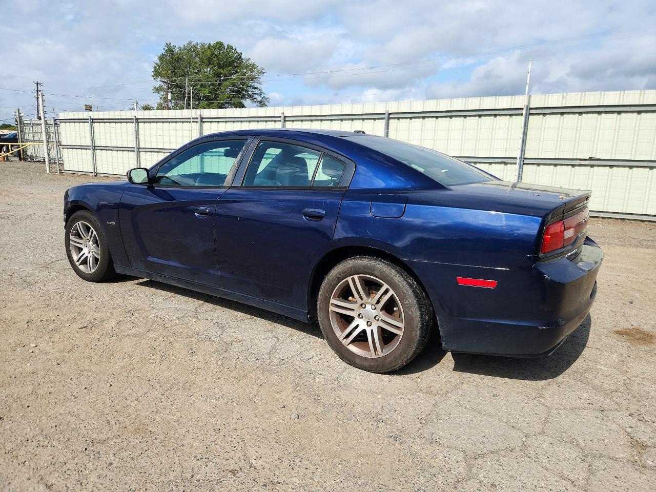 2013 DODGE CHARGER R/T — Фото 2 из 13