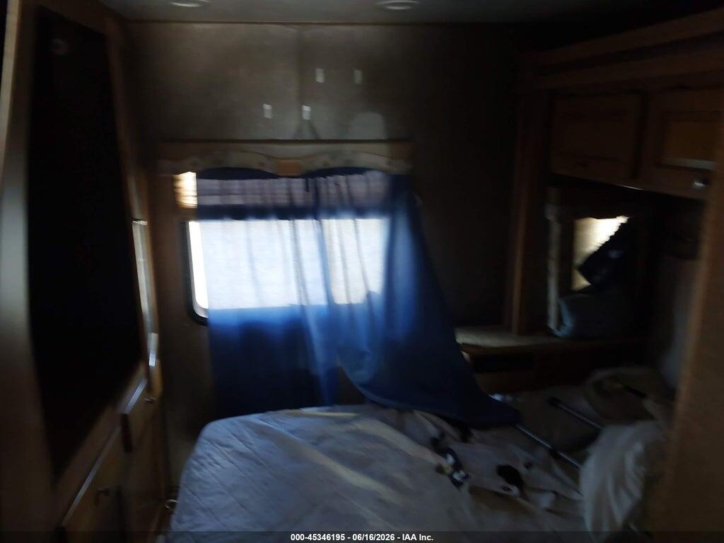 1F65F5DY0H0A02184 2017 FORD F53 THOR MOTOR HOME photo no. 12