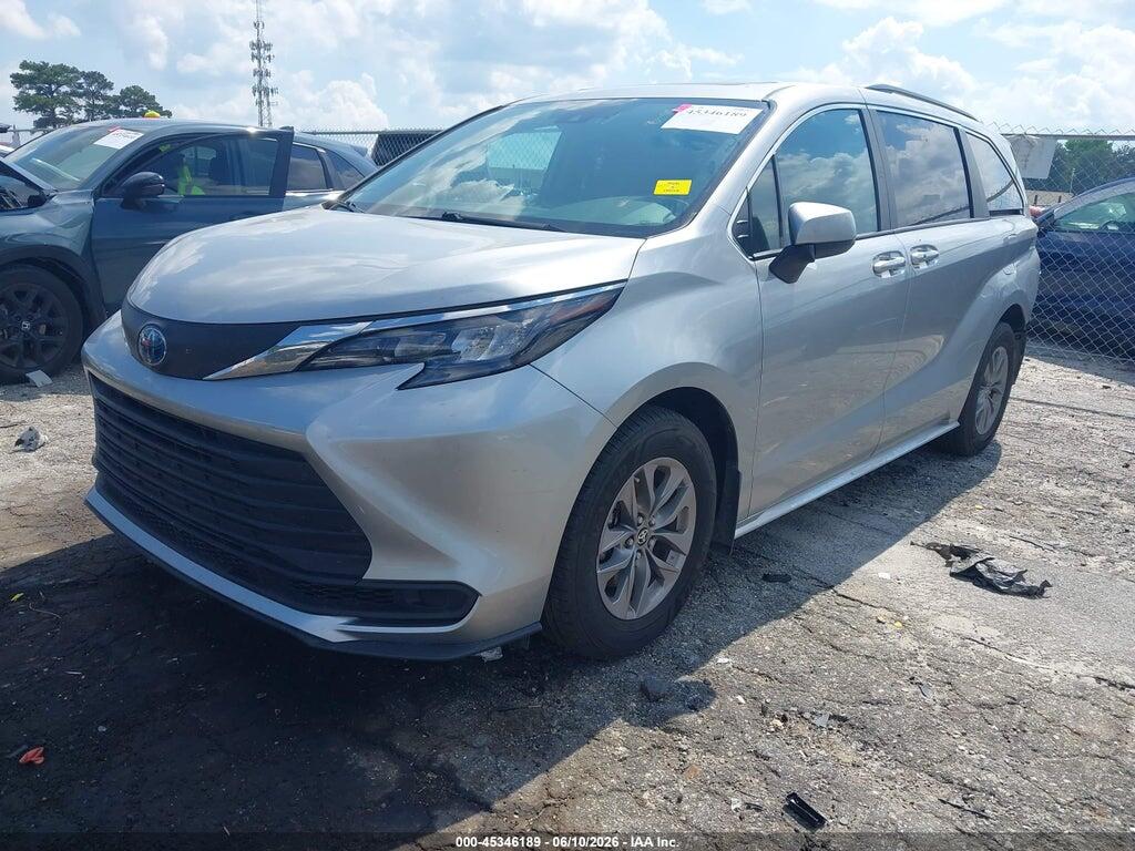 5TDBRKEC0RS202098 2024 TOYOTA SIENNA photo no. 2
