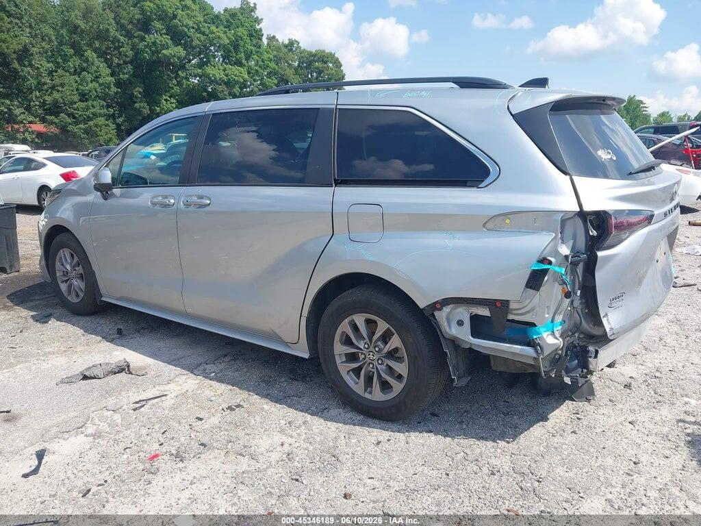 5TDBRKEC0RS202098 2024 TOYOTA SIENNA photo no. 3