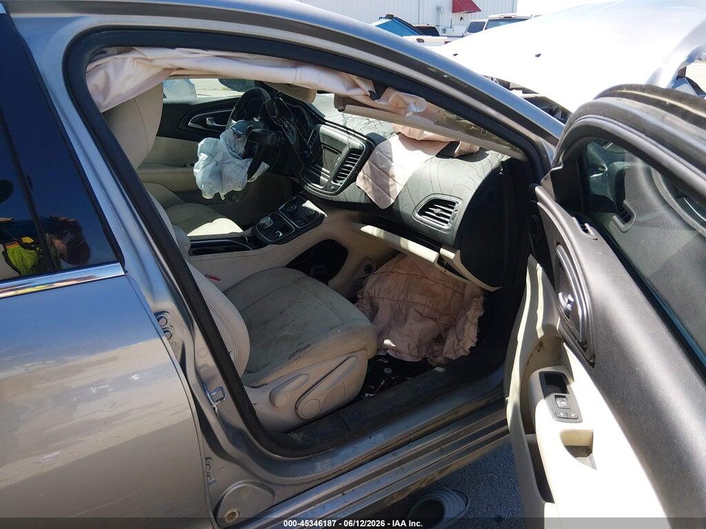 1C3CCCABXGN177744 2016 CHRYSLER 200 photo no. 5