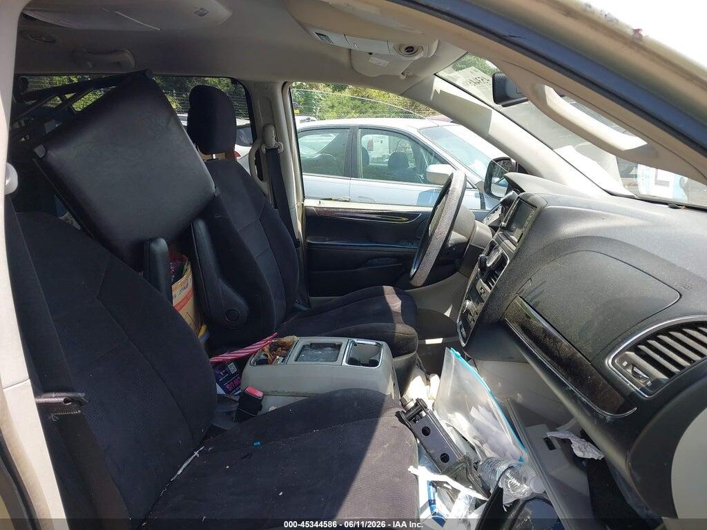2A4RR5DG1BR719908 2011 CHRYSLER TOWN & COUNTRY photo no. 5