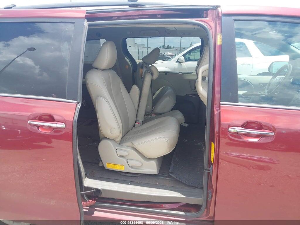 5TDYK3DCXDS354369 2013 TOYOTA SIENNA photo no. 8