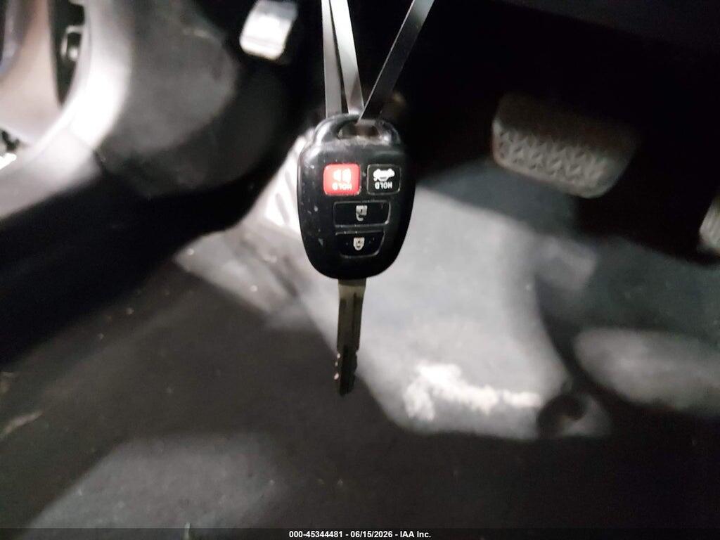 4T1BF1FK5GU246210 2016 TOYOTA CAMRY photo no. 11