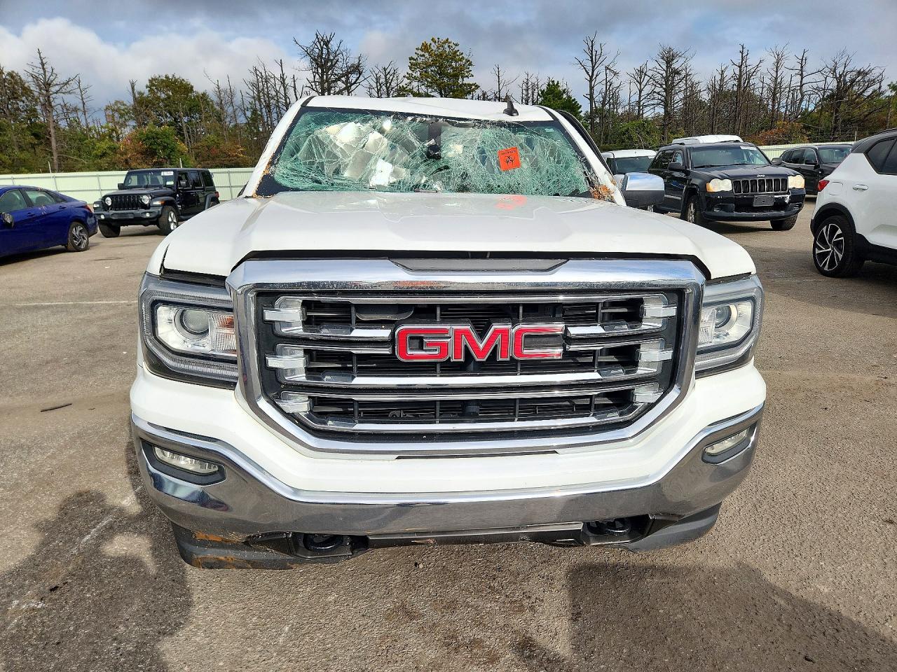2017 GMC SIERRA K1500 SLT — Фото 5 из 12
