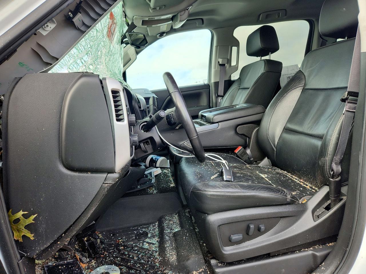 2017 GMC SIERRA K1500 SLT — Фото 7 из 12