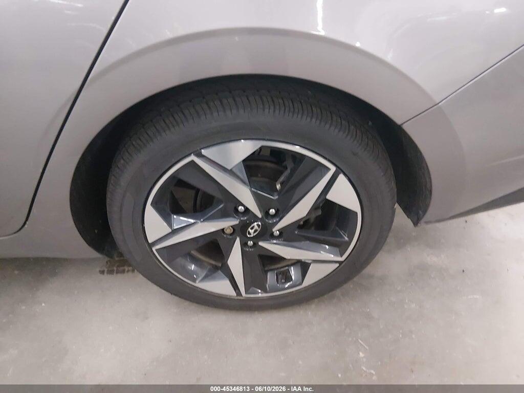 KMHLP4AG3NU217596 2022 HYUNDAI ELANTRA photo no. 12