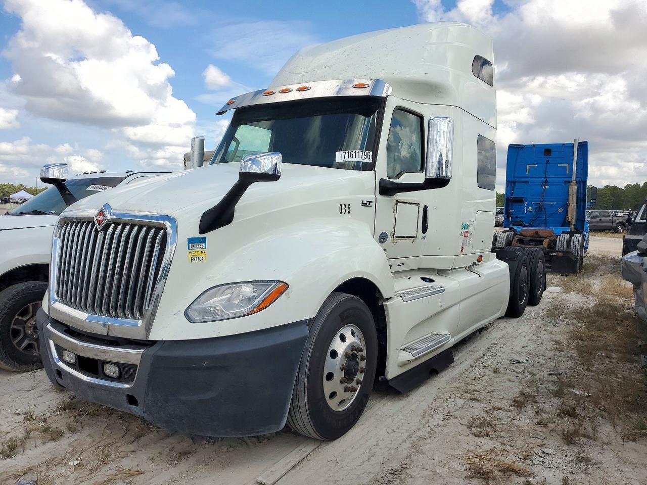 2022 INTERNATIONAL LT625 SEMI TRUCK