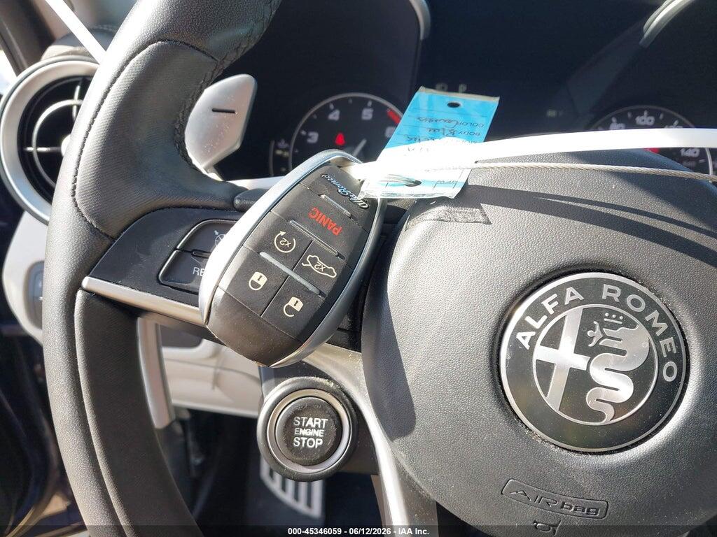 ZARFAECN8J7577448 2018 ALFA ROMEO GIULIA photo no. 11