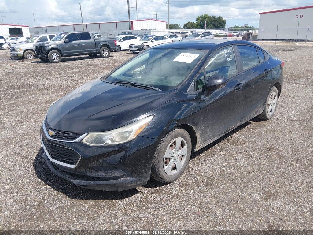 1G1BC5SM7J7136429 2018 CHEVROLET CRUZE photo no. 2