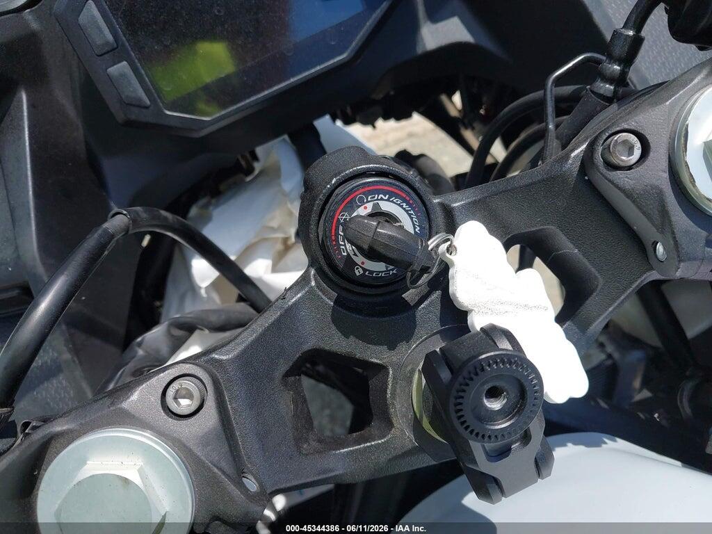 ML5EXGH1XSDA37444 2025 KAWASAKI EX500 photo no. 11