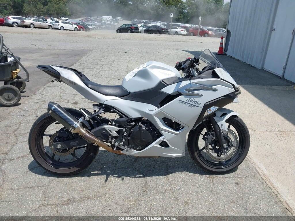 ML5EXGH1XSDA37444 2025 KAWASAKI EX500 photo no. 12