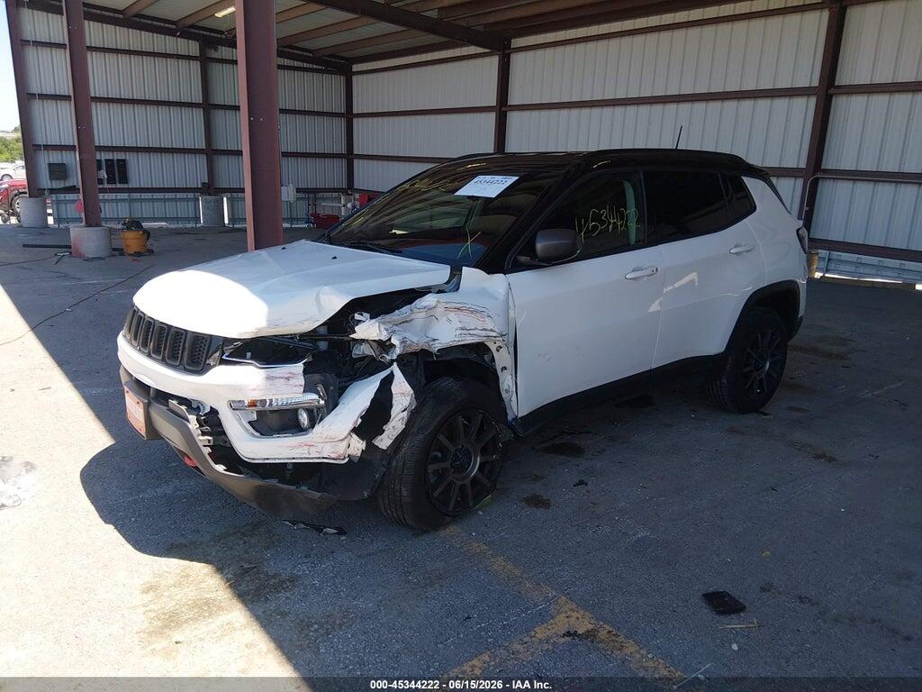 3C4NJDDB3KT651098 2019 JEEP COMPASS photo no. 2