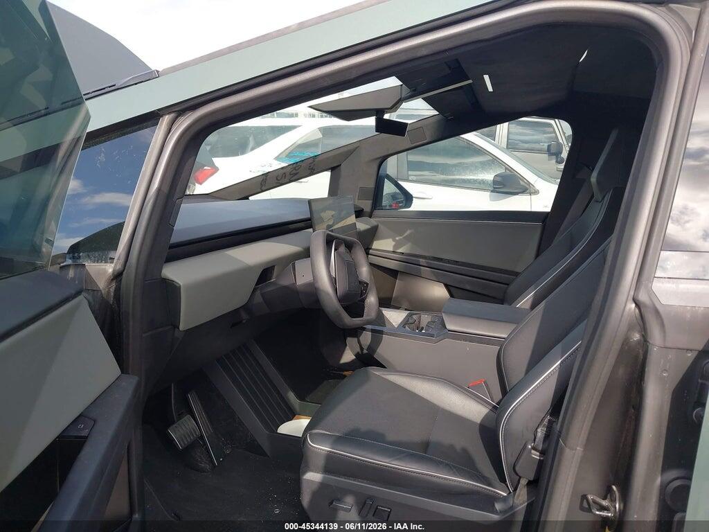 7G2CEHED0SA081332 2025 TESLA CYBERTRUCK photo no. 5