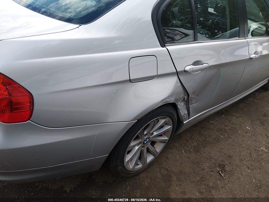 WBAPK7C52BF083680 2011 BMW 328I photo no. 6