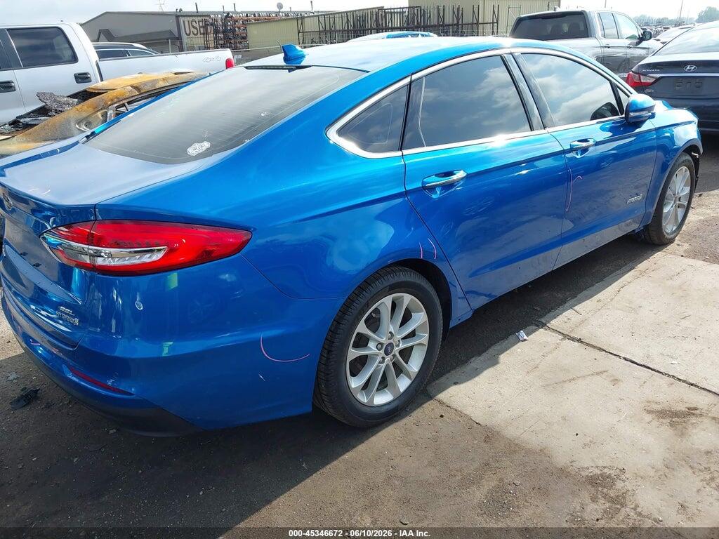 3FA6P0MU3KR208417 2019 FORD FUSION HYBRID photo no. 4