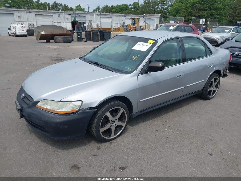 1HGCF86652A135236 2002 HONDA ACCORD photo no. 2