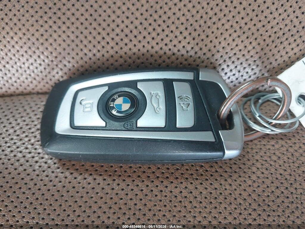 WBAKC6C58CC396978 2012 BMW 750 photo no. 11