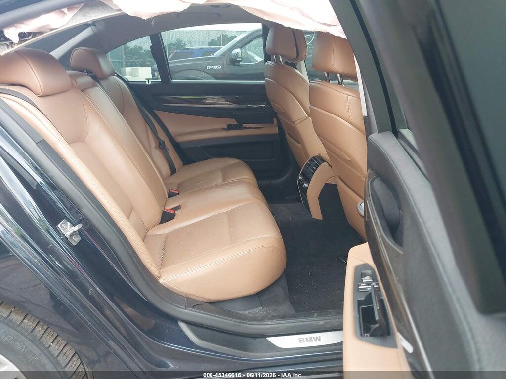 WBAKC6C58CC396978 2012 BMW 750 photo no. 8