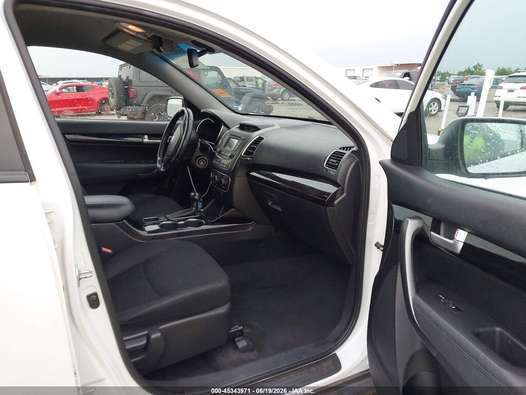5XYKTDA69FG565540 2015 KIA SORENTO photo no. 5