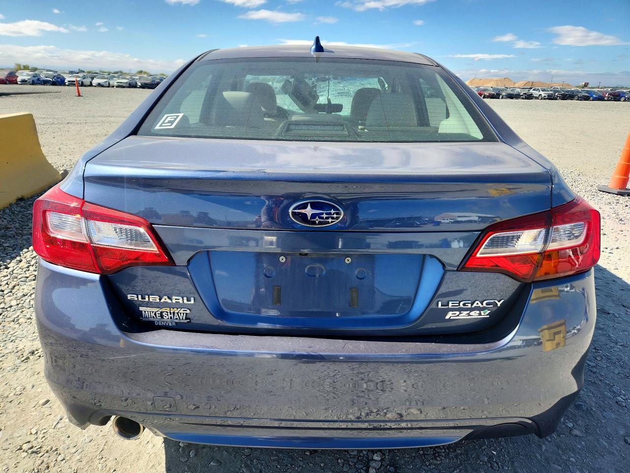 2017 SUBARU LEGACY 2.5I PREMIUM — Фото 6 из 12
