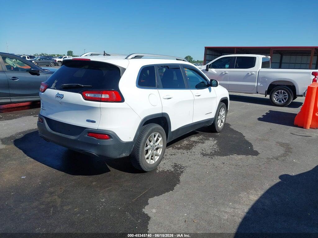 1C4PJMCB2HW567643 2017 JEEP CHEROKEE photo no. 4
