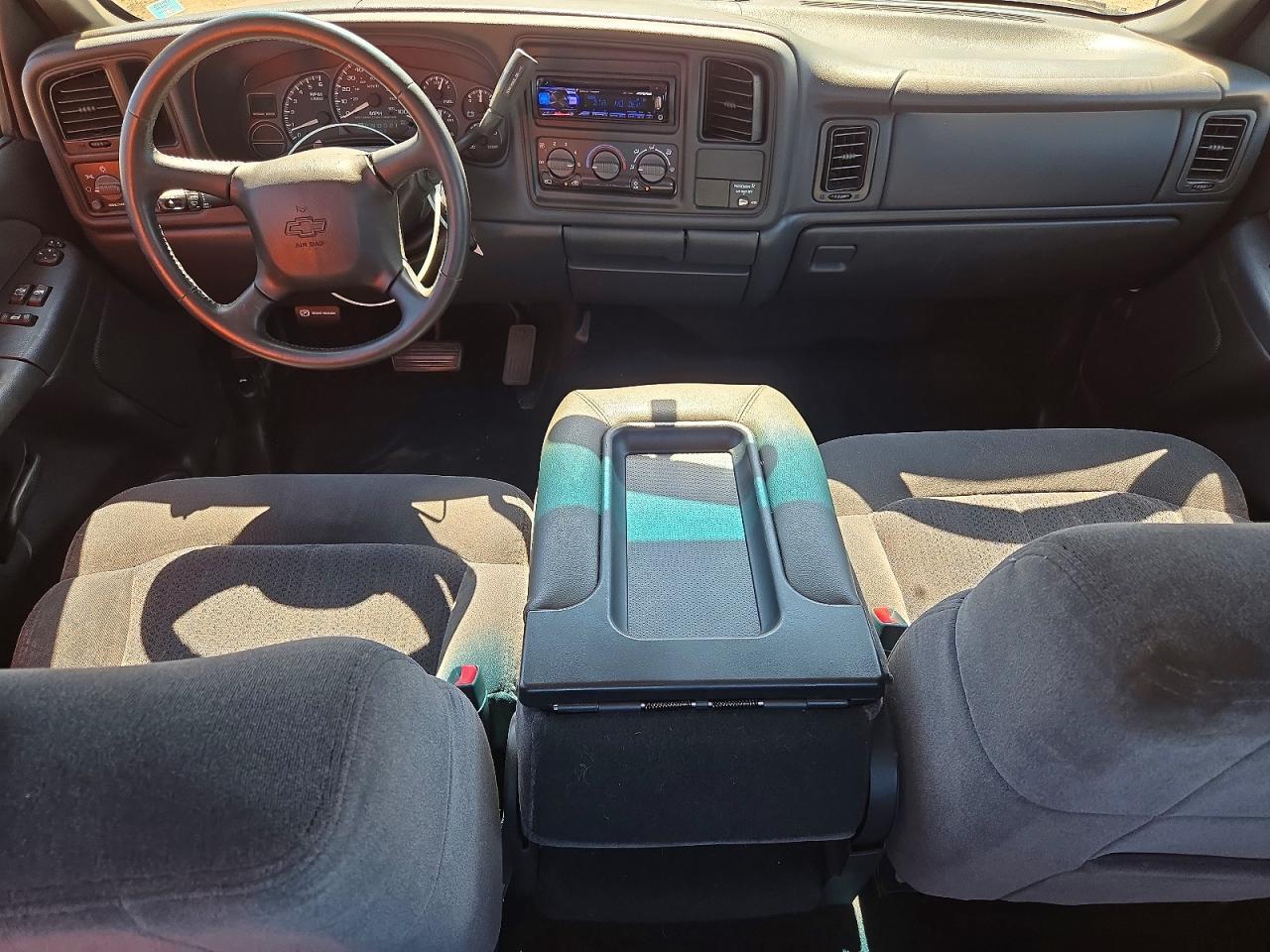 2002 CHEVROLET SILVERADO C1500 — Фото 8 из 12